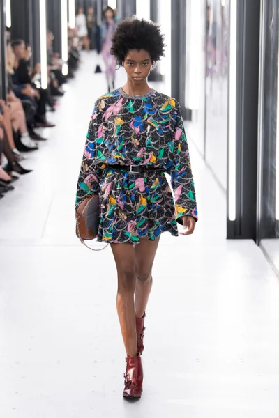Look 24